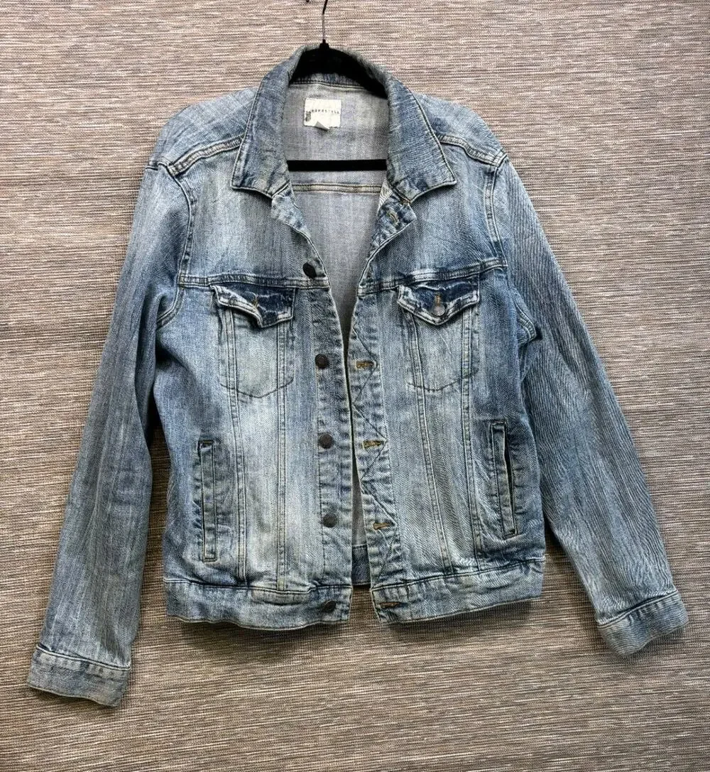 Aeropostale Denim Trucker Jacket Mens Size L Blue Medium Wash Distressed